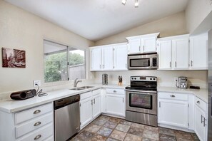 Room | Private kitchen