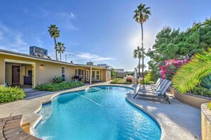 Room | Terrace/patio - SLS Laure - FREE Heated Pool, Spa. (Scottsdale)