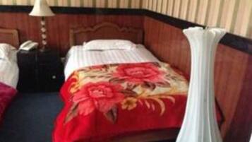 Double Room, Multiple Beds, Private Bathroom | Bed sheets