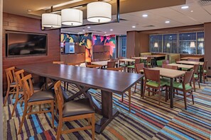 Restaurant - Fairfield Inn & Suites by Marriott Terrell (Terrell)