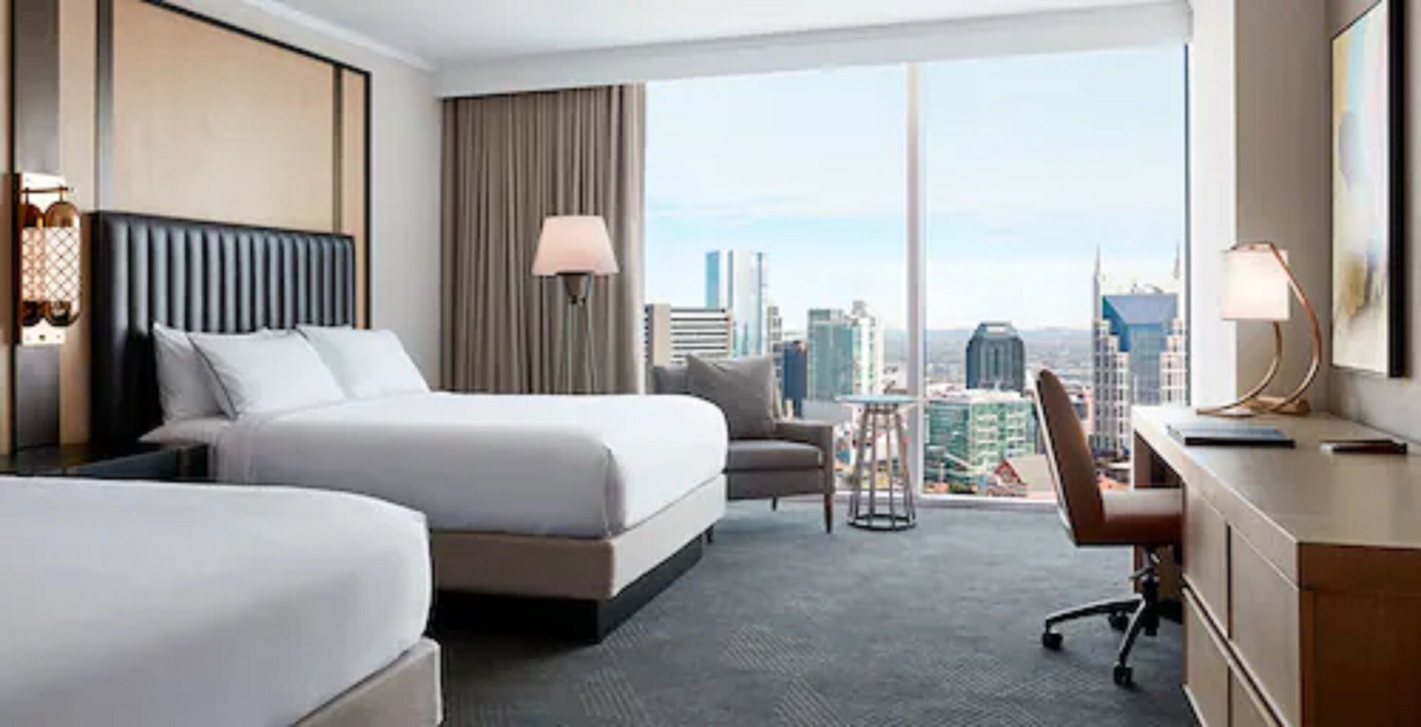 1 bedroom, hypo-allergenic bedding, minibar, in-room safe