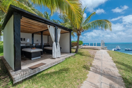 Tratamientos corporales, masajes de tejido profundo, masajes deportivos. Dos Playas by Faranda All Inclusive