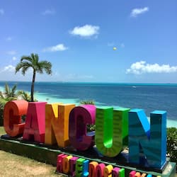 Welcome to Cancun Hotel Dos, situated near the beach with a stunning ocean view.