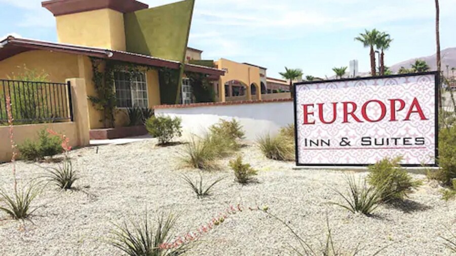 Europa Inn & Suites