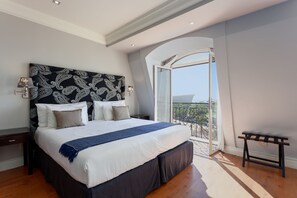 Penthouse Presidential, 3 phòng ngủ, bếp, quang cảnh biển | Bộ trải giường bằng vải cotton Ai Cập, bộ đồ giường cao cấp 