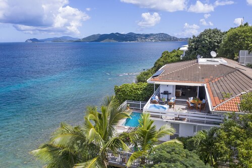  10 MINUTE WALK TO BEACH, ON THE WATER! NEW HOT TUB! 
 GREAT VIEWS , NEW POOL! 