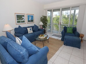 TV, DVD player, books - Gulf Coast Getaway–Cedars East Tennis #509/RVA (Longboat Key)