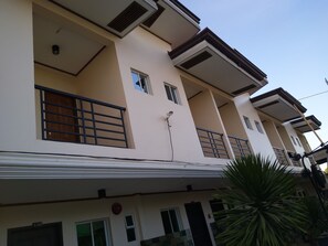Deluxe Double Room | Balcony - Endielina's Inland Resort (Estancia)