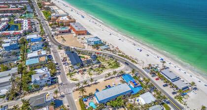 Beach Club Ă Anna Maria # 7: Studio / 1 BA Resort sur Anna Maria par RVA, pour 2 personnes