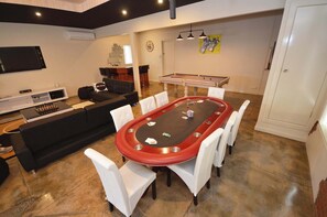 Spielezimmer
