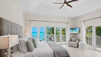 3 habitaciones, tabla de planchar con plancha, wifi y ropa de cama