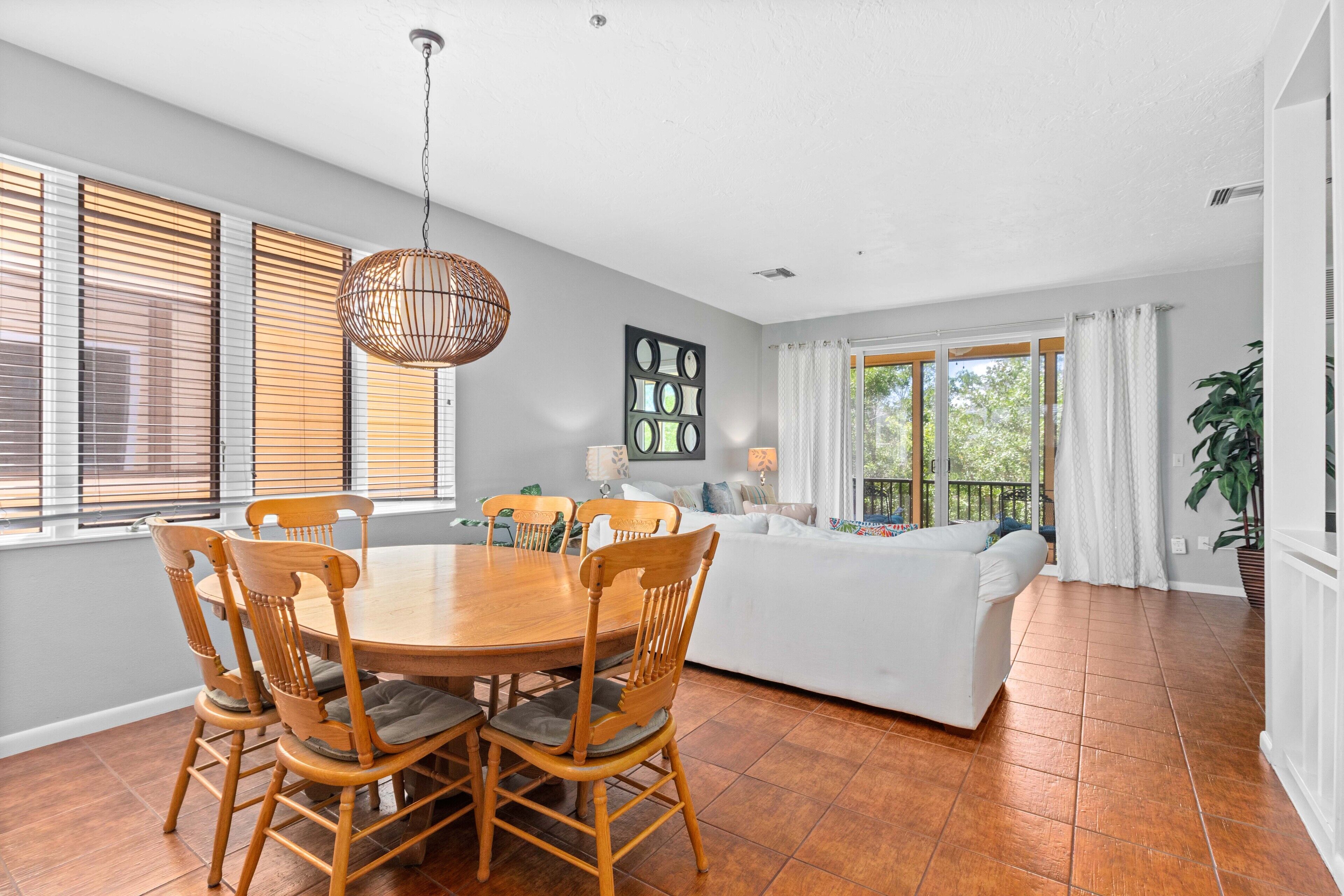 テレビ、書斎 / ワークスペース