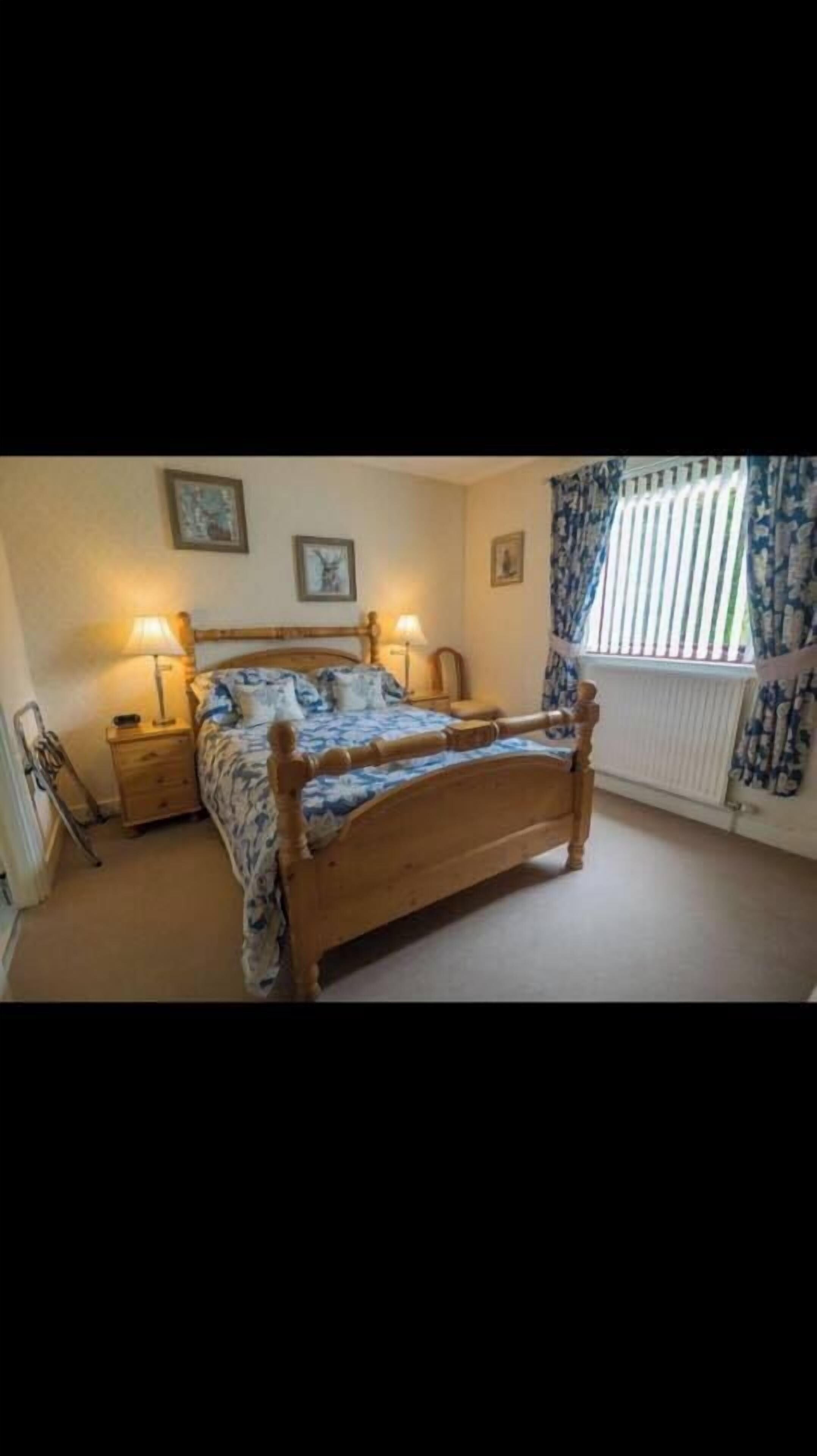 Double Room (Room2) | Desk, iron/ironing board, free WiFi