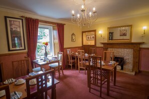 Breakfast for a fee - Dionard Guest House (Inverness)