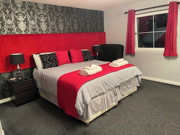 Desk, iron/ironing board, free WiFi