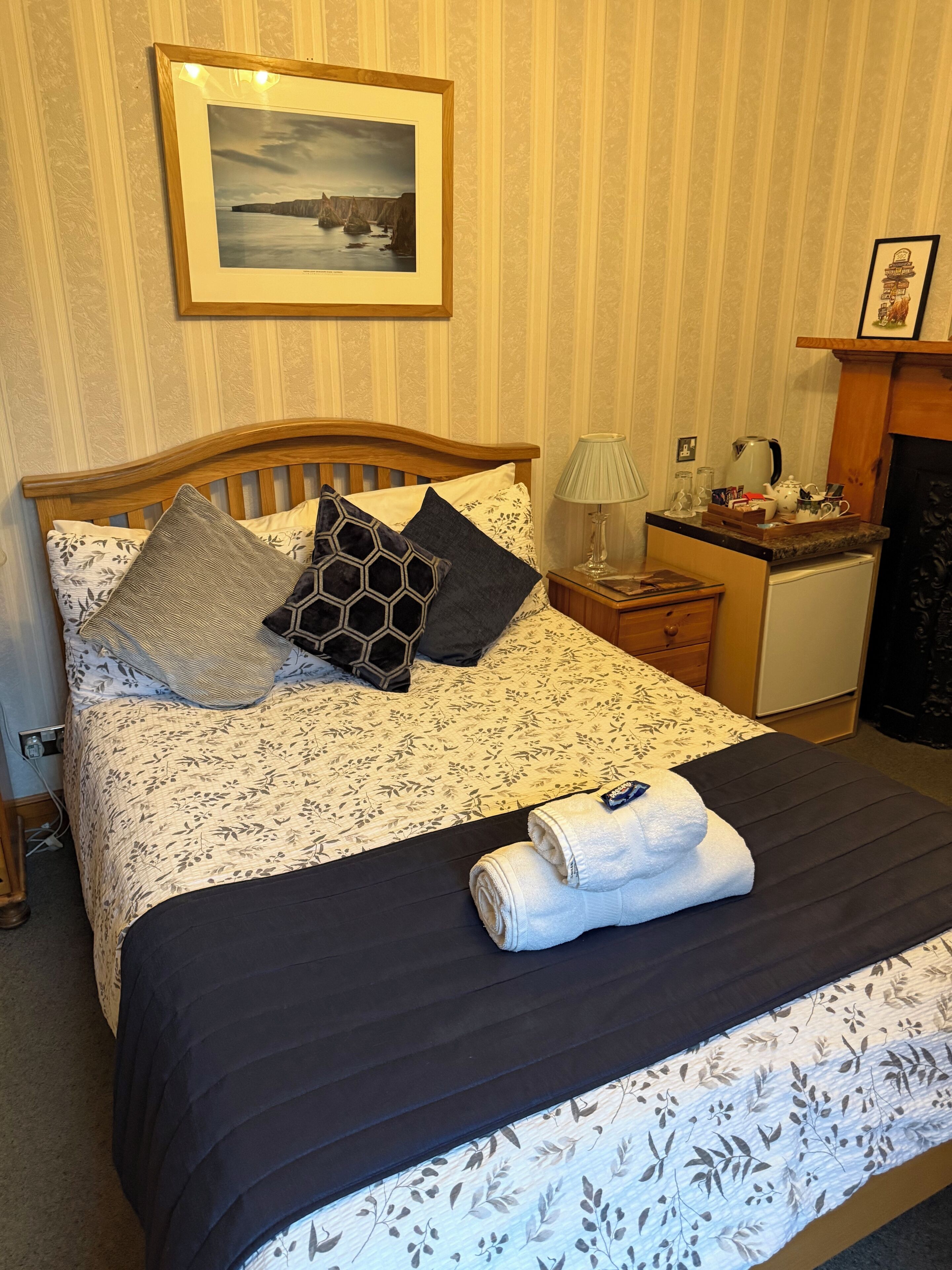 Double Room (Room3) | Desk, iron/ironing board, free WiFi