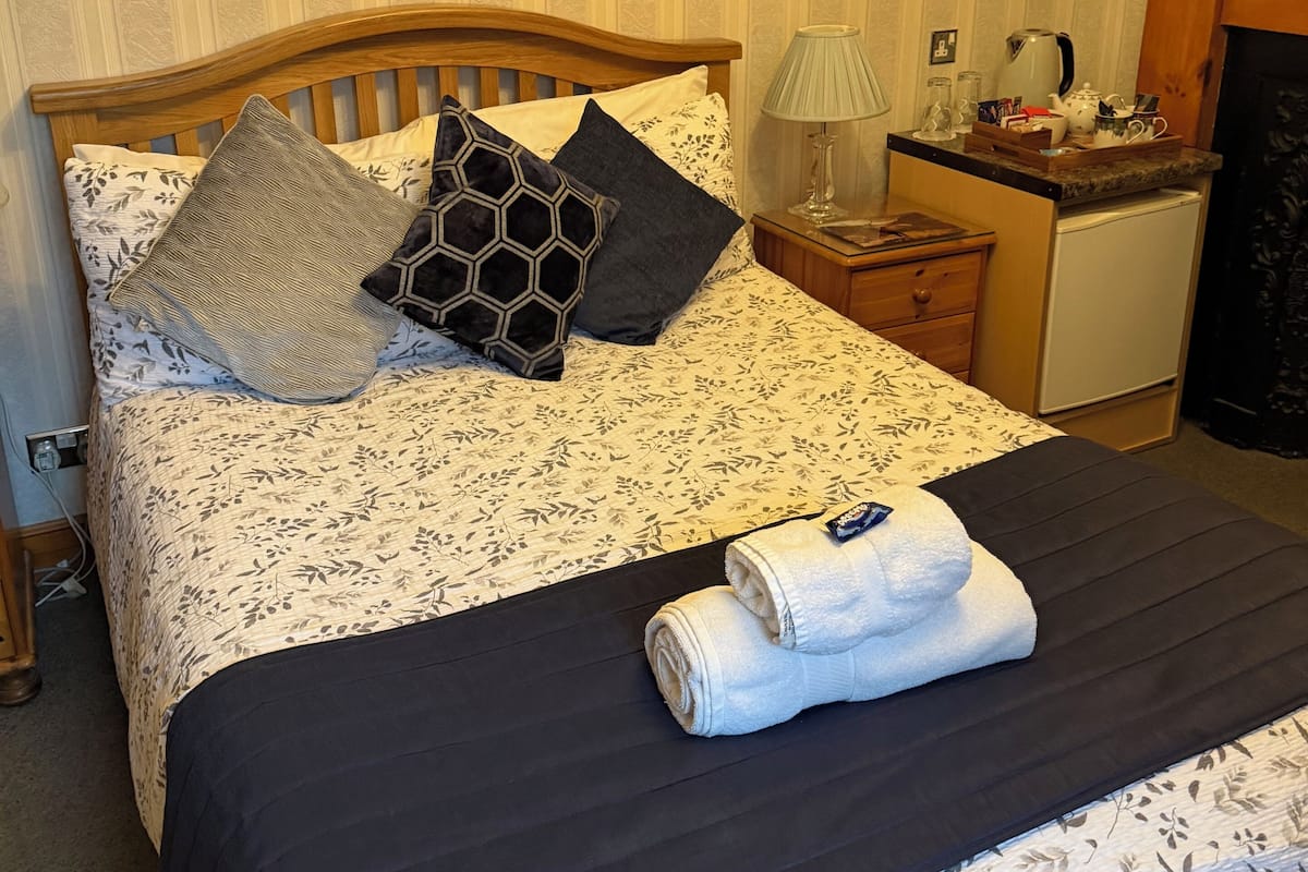 Kahden hengen huone (Room3) | Työpöytä, silitysrauta/-lauta, ilmainen Wi-Fi