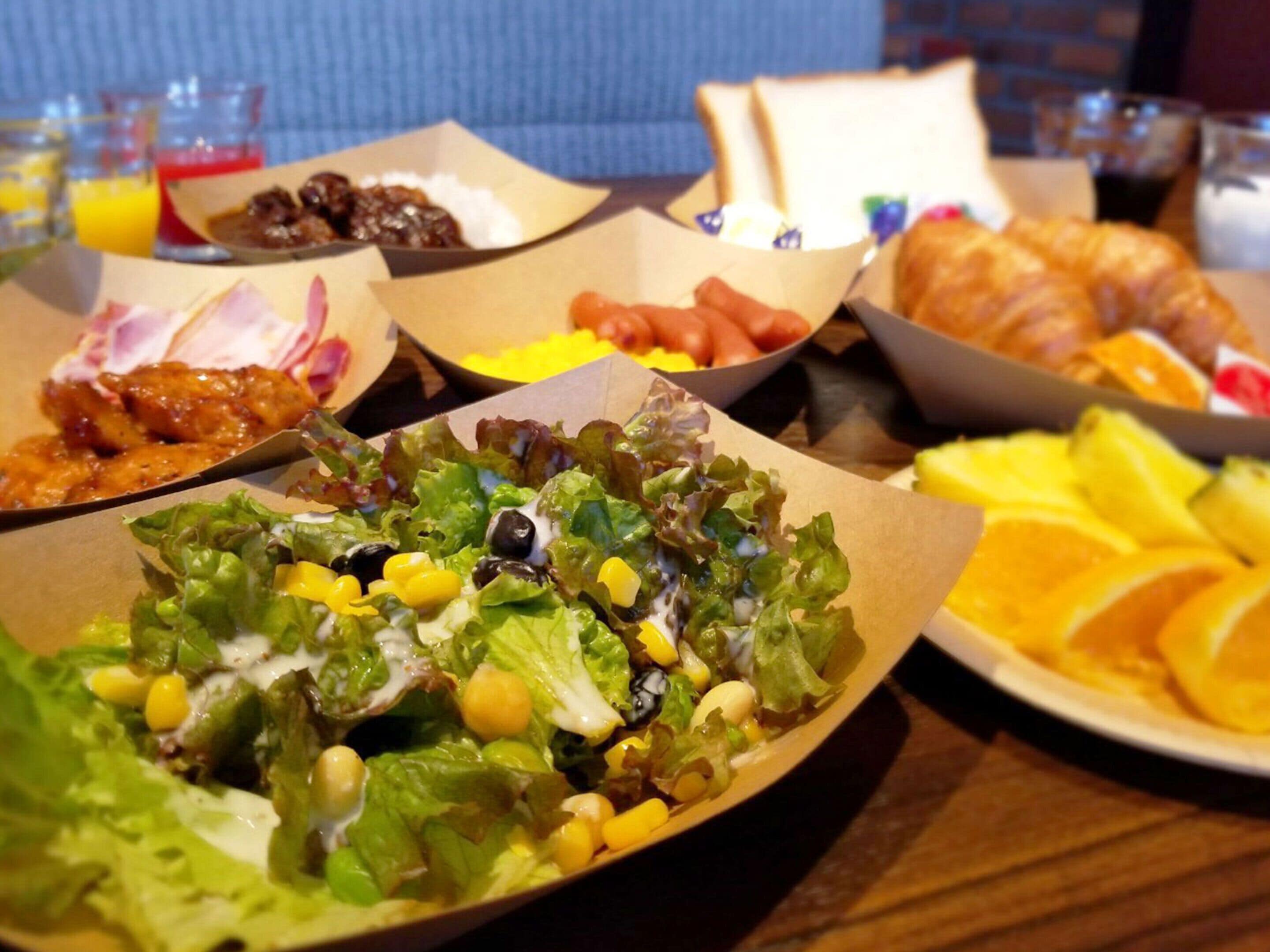 free daily self-service breakfast