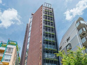 Exterior - Ebisuholic Hotel (Tokyo)