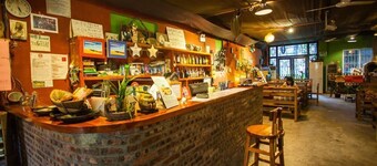 The Old Place In't Youth Hostel