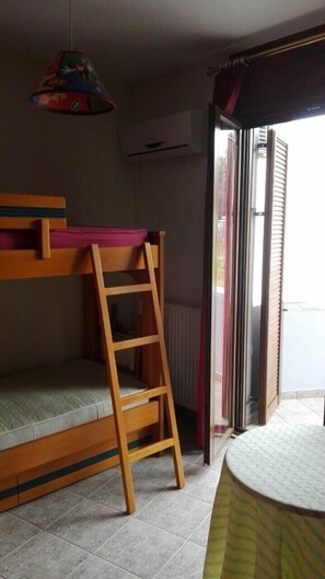 House, 2 Bedrooms, Beach View | 2 bedrooms, desk, iron/ironing board, free WiFi