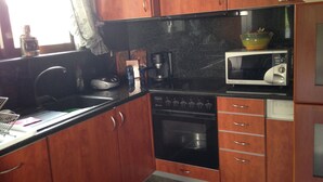 Private kitchen - Dimitri's Guesthouse (Argos-Mykines)