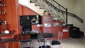 Living area - Dimitri's Guesthouse (Argos-Mykines)