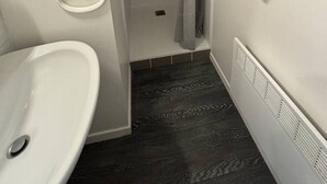 Bathroom - Apartment 2/3 people, 50 m from the beaches with lateral view on the ocean (Mimizan)