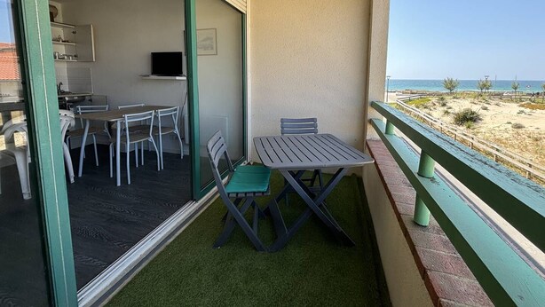 Outdoor dining - Apartment 2/3 people, 50 m from the beaches with lateral view on the ocean (Mimizan)