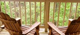 Chalet Village Mountain Lodge Hut Ski Wandeling Level Hot tub 4bd 2. 5ba