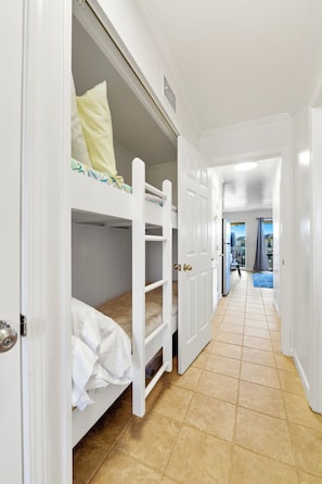 1 quarto, ferros/tábuas de passar roupa, Wi-Fi, roupa de cama