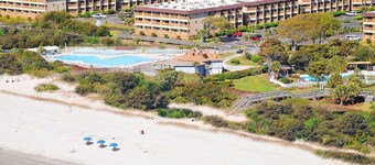 Ocean View Getaway!! 3rd Floor Unit with many upgrades and steps to the beach!