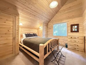 5 bedrooms, iron/ironing board, travel cot, free WiFi