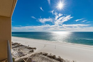 On the beach - Ocean front, Indoor/Outdoor Pools, Splash Pad, PREMIUM 3 BR Condo, Great Reviews (Orange Beach)