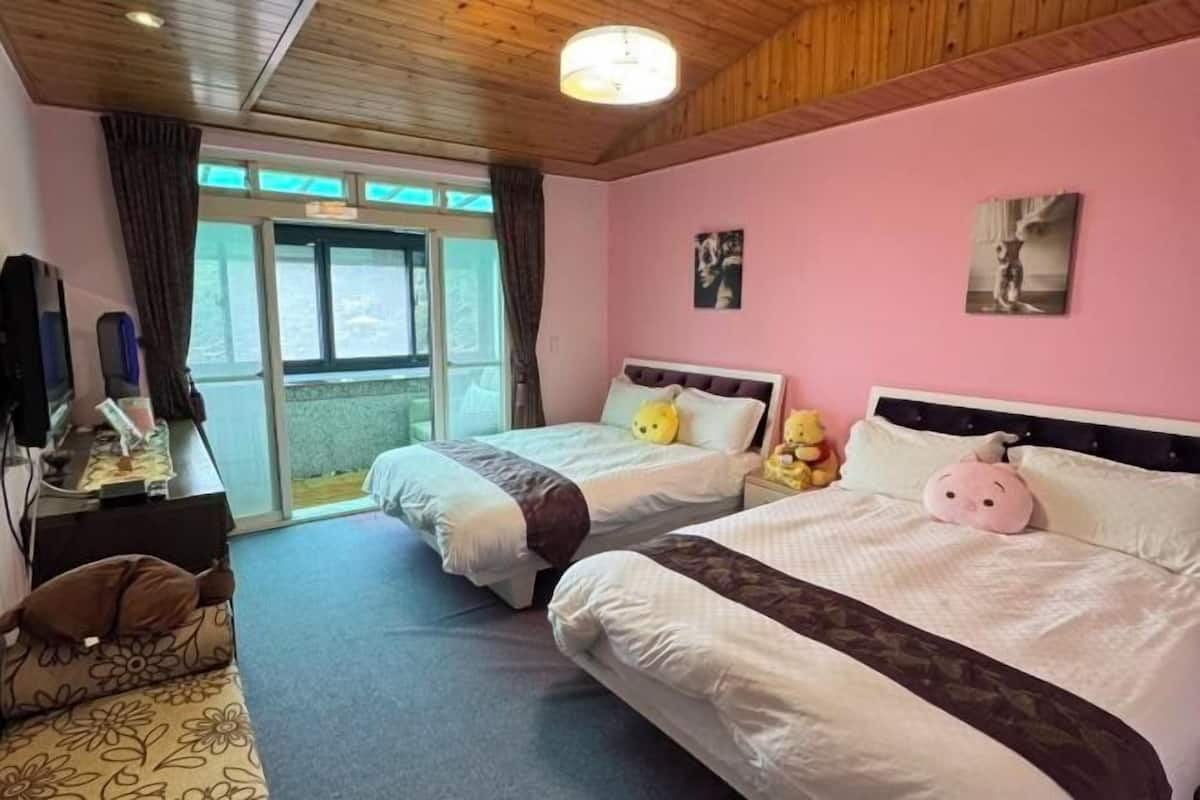 Desk, blackout curtains, rollaway beds, free WiFi