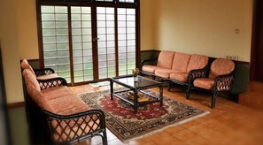 Villa, 4 Bedrooms | Living room | LED TV - Villa Kota Bunga Ade (Cipanas)