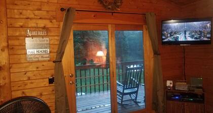 Tervetuloa Northaven! Perheystävällinen Lakefront mökki White Mountains!