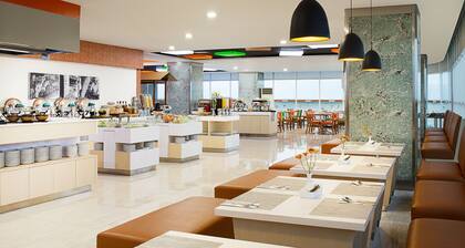 HARRIS Hotel Sentraland Semarang