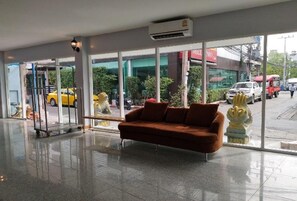 Khu sảnh