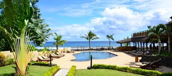 Sunset Reef Resort & Spa