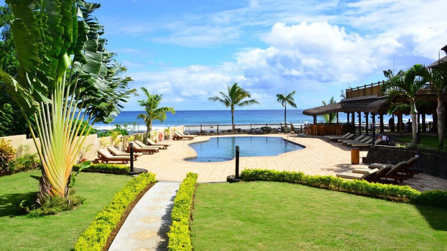 Sunset Reef Resort & Spa