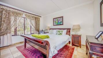 Habitación estándar con 1 cama doble o 2 individuales | 1 dormitorio, ropa de cama de alta calidad, minibar y escritorio