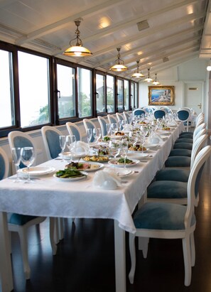 Dining - Hotel Kolyda (Sovinion)