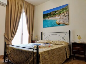 Premium bedding, minibar, desk, free cots/infant beds - B&B Castiglione (Custonaci)