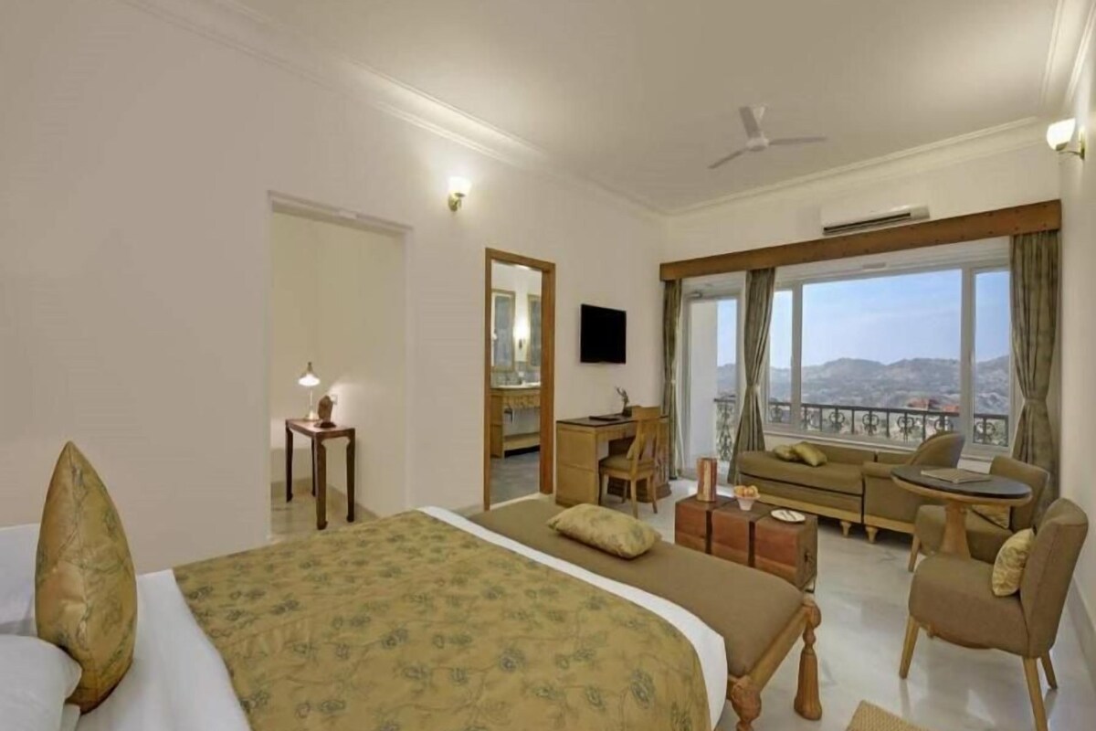 Superior Suite with Balcony