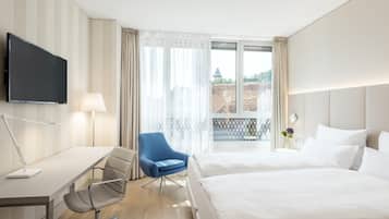 Minibar, coffres-forts dans les chambres, bureau, chambres insonorisées