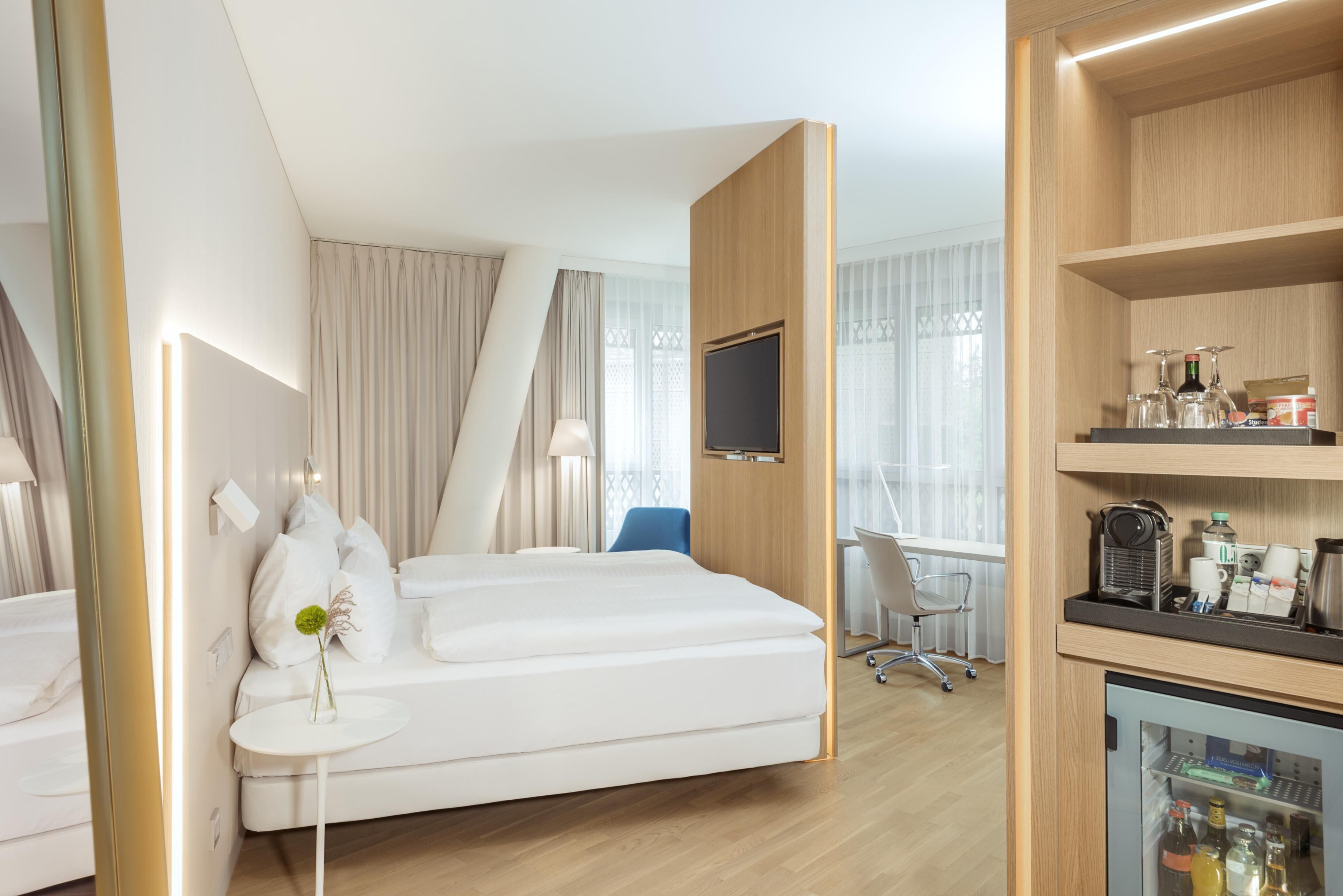 Superior Room | Minibar, in-room safe, desk, soundproofing