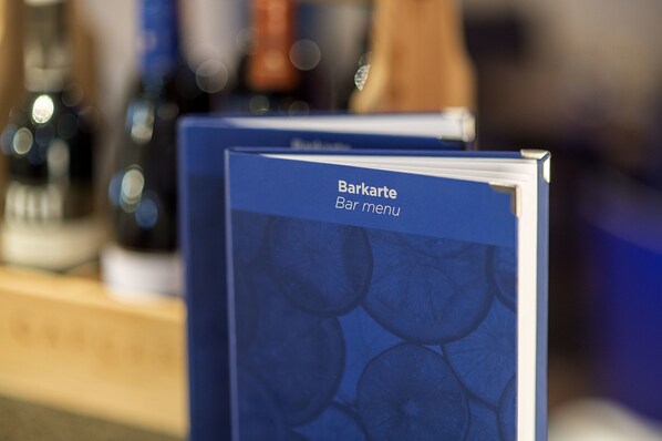 Bar (on property) - NH Graz City (Graz)