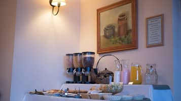 Tägliches inbegriffenes Frühstücksbuffet