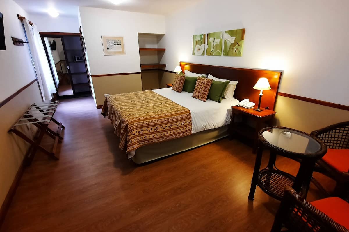 standard double room | 1 bedroom, premium bedding, down duvets, pillow-top beds